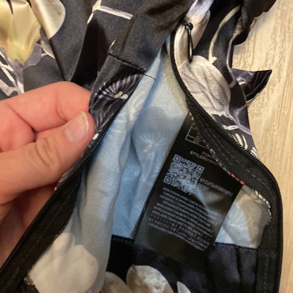 Guess blouse - Picture 4 of 4